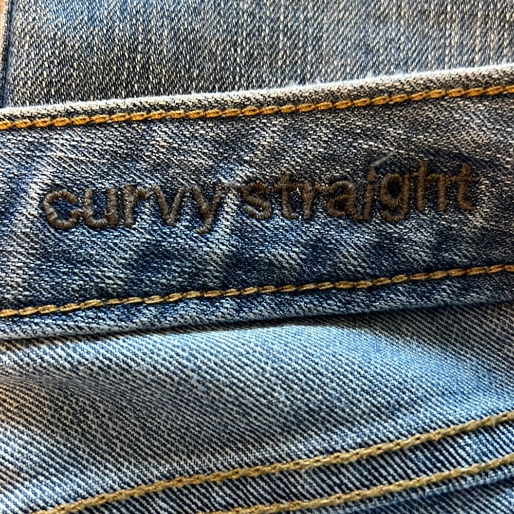 Gap jeans curvy straight. 12/31A - Picture 7 of 7